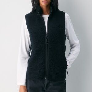 NWOT Aritzia Tna Polartec Thermal Mockneck Vest - Black - Size XS